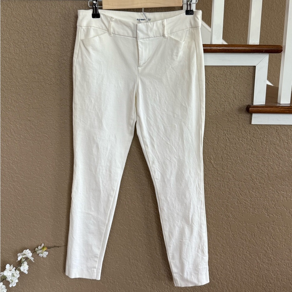 Old Navy White Pixie Ankle Pants